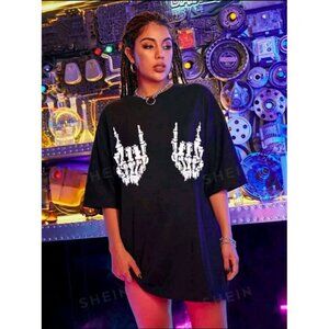 Shein Women's T-shirt Oversized Skeleton Hand Print Black Size Medium